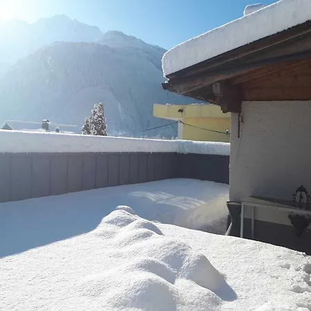 Apartment In Uttendorf Near Ski Slopes, Cleaning Included Apartment Uttendorf